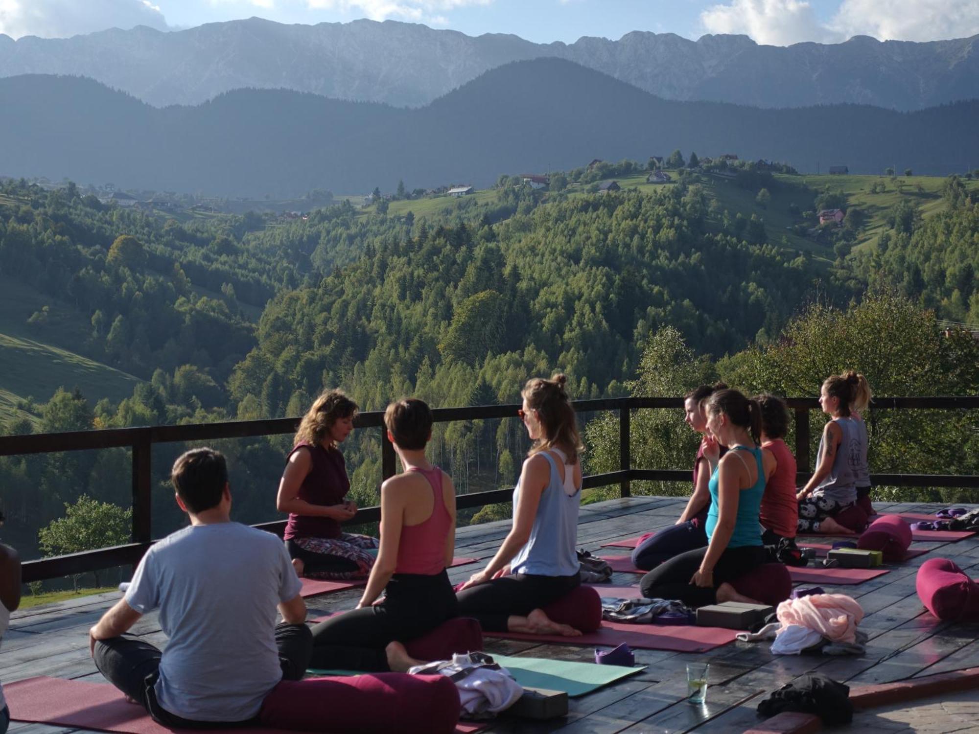 Akasha Retreat - Nature, Yoga & Wellness, Healthy Food & Drinks (Adults Only) Pestera  Exterior photo